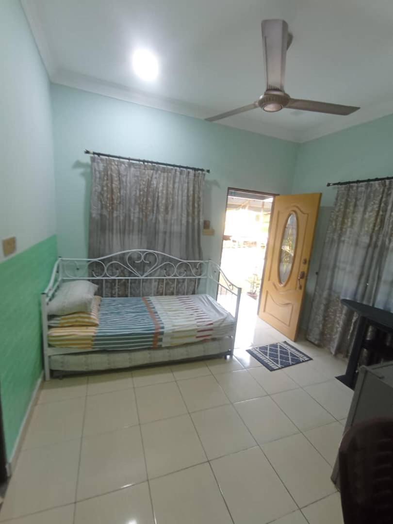 Homestay Sri Ladang Kuala Terengganu Kültér fotó