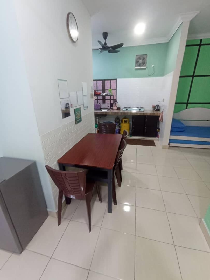 Homestay Sri Ladang Kuala Terengganu Kültér fotó